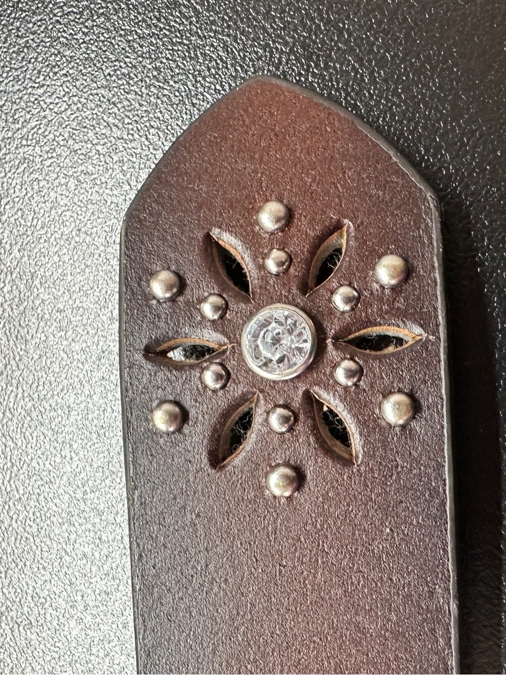 Ariat Leather Belt Horse Rhinestone Flower Cutouts Concho Western Sz 26 Brown